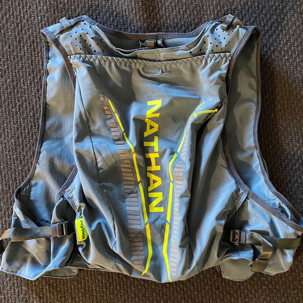 Nathan VaporKrar Running Vest 12L